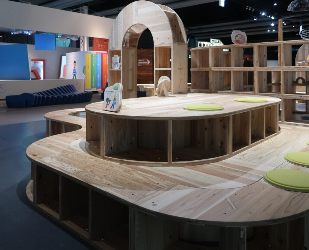 ”日本科学未来館”の常設展示「プラネタリ・クライシス」に使用された事例